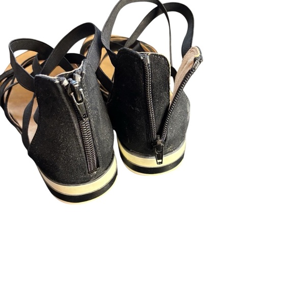 Women's Black Strappy Sandals size 8.5 EUC - Picture 3 of 4